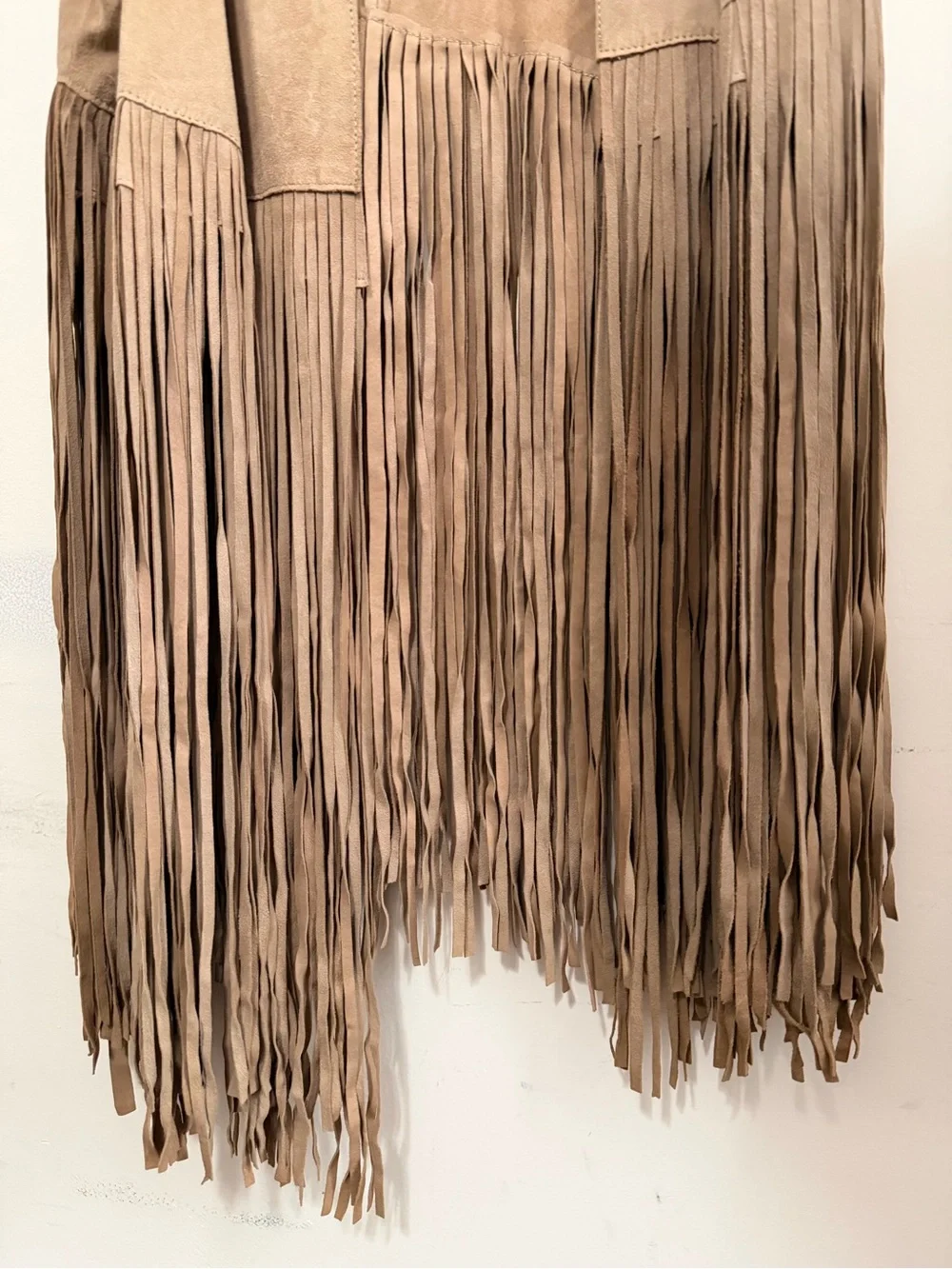 LAMARQUE Collection Suede Fringe Vest Women’s Medium Tan Western Boho Festival - Picture 5 of 13